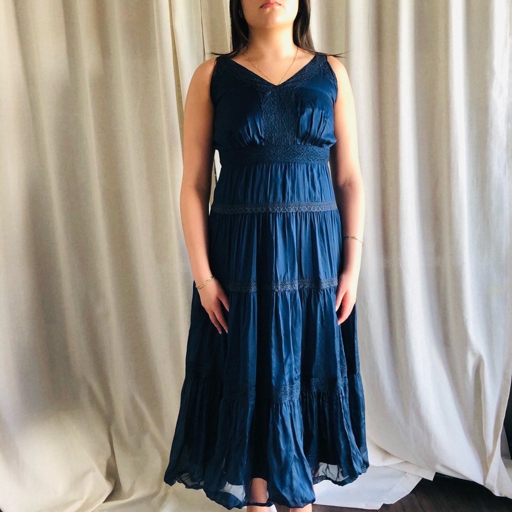 %100 Silk Envy Tseng Deep Navy V-Neck Tiered Maxi Dress with Wiring.